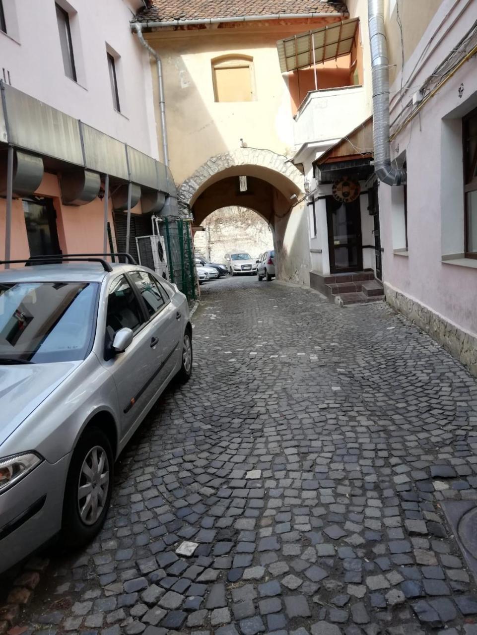 Leyla Hostel Brașov Exterior foto